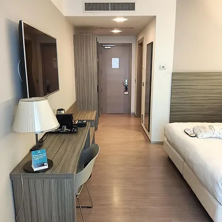 Mercure Venezia-marghera Hotell 4*